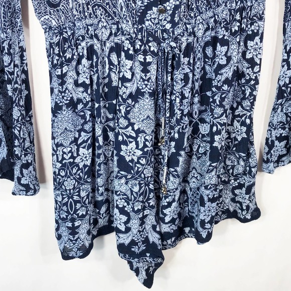 Altard State Small Romper Blue Floral Long Sleeve Shorts Drawstring V Neck 261 - Picture 6 of 7